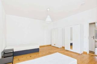 WG-Zimmer mieten in Bahnhofstraße, 12555 Köpenick, Möbliertes Privatzimmer mit 2 Betten in einer 3-Zimmer-Wohnung | Für 1 Person oder ein Paar