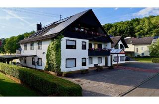 Haus kaufen in 66606 St. Wendel, Repräsentatives Wohn- und Geschäftshaus mit großzügiger Praxisfläche, Penthouse und Ferienwohnung au