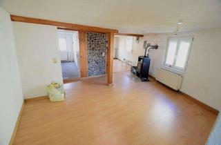 Haus kaufen in 78333 Stockach, Gemütliches und sehr zentral gelegenes Reihenendhaus mit Garage und Ausbaupotential in Stockach.