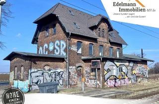 Haus kaufen in 18182 Mönchhagen, Ehemaliges Bahnhofsgebäude in Mönchhagen mit ca. 350 m² Ntzfl. wartet auf kreative Umgestaltung!