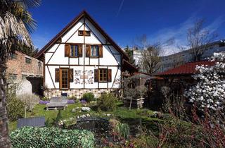 Haus kaufen in 79639 Grenzach-Wyhlen, Liebevoll saniertes EFH GARTENOASE im Herzen von Grenzach - mit Garten, Teich und Outdoorküche