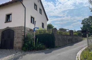 Einfamilienhaus kaufen in 92685 Floß, Geräumiges Einfamilienhaus im Herzen von Floß zu verkaufen