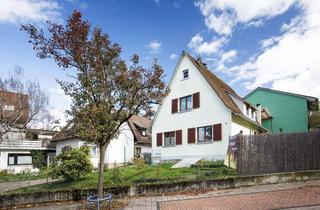 Haus kaufen in 79415 Bad Bellingen, HOLZSTUBE: rustikales EFH in Bad Bellingen mit 4 Zi. Holzdielen, Kamin, Balkon, Garten und Garage