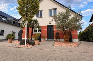 Haus kaufen in 67166 Otterstadt, Neuwertiges Haus mit Pool in verkehrsberuhigter Straße