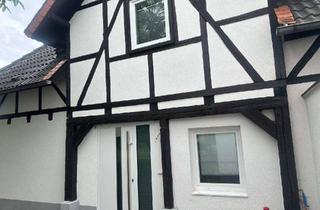 Haus mieten in Mackenser Straße 11, 37586 Dassel, Zuhause mit 3 Zimmern in Dassel