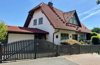 Haus mieten in 63755 Alzenau, Einfamilienhaus mit Einliegerwohnung, Garage, Doppel-Carport, Einbauküchen, Solaranlage, Wall-Box