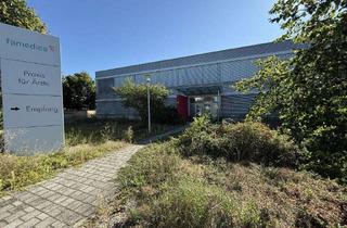 Gewerbeimmobilie kaufen in 06862 Roßlau, Gelegenheit aus Insolvenz: Gewerbe- Bürogebäude auf einem großzügigen Areal