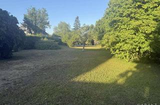 Grundstück zu kaufen in 80935 München, Ca. 1.667 m² Grundstück mit Perspektive: Wohnen und Entwickeln in gewachsener Lage