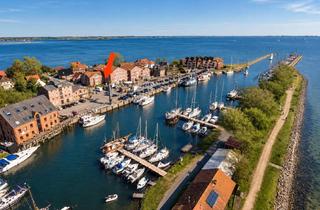 Wohnung kaufen in Am Hafen, 23769 Fehmarn, Von privat: 3-Zimmer-Wohnung direkt am Yachthafen, frisch renoviert