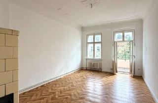 Wohnung kaufen in Glasgower Straße, 13349 Wedding, Altbau zum Verwirklichen – 2 Zimmer mit Stuck, Kachelofen und Südwestbalkon