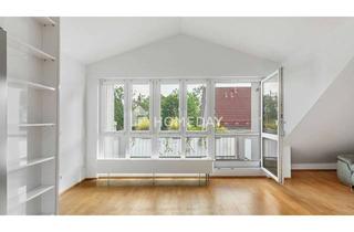 Wohnung kaufen in 85774 Unterföhring, Stilvolle Wohnung im dritten Obergeschoss mit EBK, Balkon, Tiefgarage und Aufzug in Unterföhring