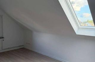 Wohnung mieten in 30823 Garbsen, Modernisierte 3-Zimmer-Dachgeschosswohnung in Garbsen-Havelse