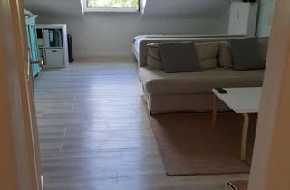 Wohnung mieten in Bleichstraße 18, 60313 Innenstadt, Frankfurter City, Nähe Zeil: Sanierte 1-Zi.-Wohnung im Dachgeschoss mit Blick ins Grüne