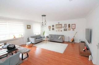 Wohnung mieten in Lenneper Straße 19, 42855 Remscheid, Helle Zwei bis Dreizimmerwohnung mit Balkon in Remscheid