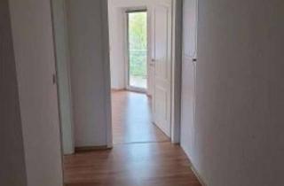 Wohnung mieten in 24960 Glücksburg, Alltagstaugliche 3-Zimmer-Wohnung mit Balkon in Glücksburg