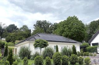 Haus kaufen in Am Laubloch 35, 56841 Traben-Trarbach, Neuwertiger Bungalow in Traben-Trarbach – barrierefrei, Wärmepumpe, PV, 954 m² Garten