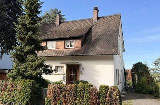 Haus kaufen in 88662 Überlingen, Ein-/Zweifamilenhaus in ruhiger Wohnstraße mit großem Garten & unverbaubarem Seeblick in Überlingen