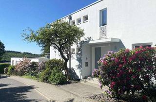 Haus kaufen in 61479 Glashütten, EFH/MFH mit repräsentativer Loft-Büro-Einheit | Blicklage | Garten | PV | Privatsphäre