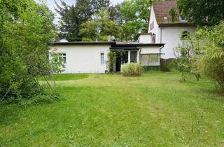 Grundstück zu kaufen in 12557 Köpenick, Traumhaftes Baugrundstück im altehrwürdigen Wendenschloß