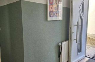Immobilie mieten in 76534 Varnhalt, Kompl. möbl. Apartment im Rebland von Baden-Baden, TGL-Duschbad, Kochnische, gr. Balkon, ruhige Lage