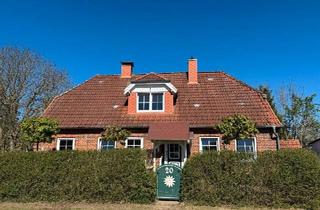 Haus kaufen in 18233 Neubukow, Neubukow - Provisionsfrei: Charmantes Zweifamilienhaus Nähe Ostsee