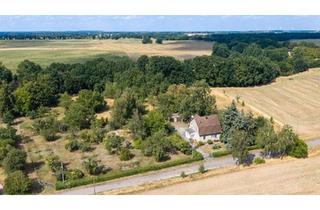 Haus kaufen in 16775 Löwenberger Land, Löwenberger Land - Großzügiges Wohnanwesen mit ELW, Nebengebäuden, 3.700m² Grundst.