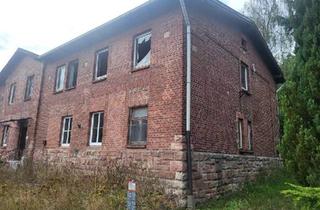 Haus kaufen in 36460 Frauensee, Krayenberggemeinde - Massives Backsteinhaus mit über 18 Zimmern- Sanierungsobjekt