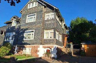 Haus kaufen in 98693 Ilmenau, Ilmenau - Schönes freistehendes Zweifamilienhaus in Ilmenau OT Manebach