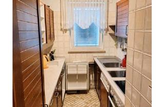 Wohnung kaufen in 12107 Berlin, Berlin - helle 2,5 Zimmerwohnung mit Balkon, Stellplatz und großem Keller