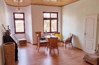 Wohnung kaufen in 04600 Altenburg, Altenburg - Helle 4-Zimmer-Eigentumswohnung, auch als Kapitalanlage geeignet
