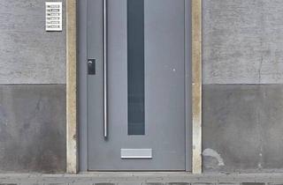 Wohnung kaufen in 47138 Duisburg, Duisburg - Provisionsfrei: 3-Zimmer-Wohnung mit 40 m² Ausbaupotenzial im DG