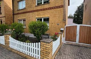 Einfamilienhaus kaufen in 06808 Bitterfeld-Wolfen, Bitterfeld-Wolfen - Einfamilienhaus 143qm mit Garten, Keller und Garagen