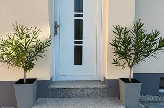 Mehrfamilienhaus kaufen in 06682 Teuchern, Teuchern - Direkt einziehen, perfektes Haus für Großfamilie oder Anleger MFH