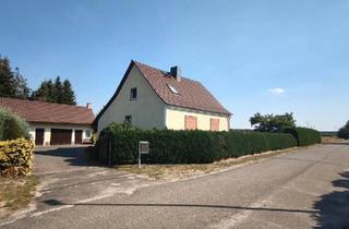 Einfamilienhaus kaufen in 04924 Bad Liebenwerda, Bad Liebenwerda - Provisionsfrei: EFH mit 2572 m² Grundstück, Nebengebäude