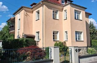 Haus kaufen in 98646 Hildburghausen, Hildburghausen - Großzügiges Mehrgenerationenhaus mit 2 Wohnungen,