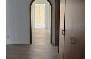 Wohnung mieten in 88069 Tettnang, Tettnang - Große 3-Zi-Whg. mit Aufzug, Wohnküche + Balkon im Zentrum von Tettnang