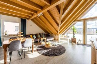 Wohnung kaufen in 79725 Laufenburg, Klein anfangen, Groß wohnen - Charmante Dachgeschosswohnung mit Balkon & zwei Stellplätzen