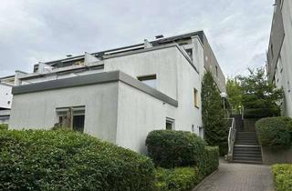 Wohnung kaufen in 24146 Elmschenhagen-Süd, Sehr gepflegte Terrassenwohnung mit weitem Blick ins Grüne!