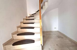 Wohnung kaufen in 86529 Schrobenhausen, Wohnen und Gewerbe in einem! Wohnhälfte mit separater Gewerbeeinheit zu verkaufen
