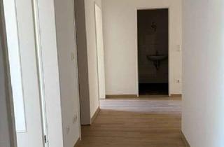 Wohnung mieten in Holunderweg 12, 59557 Lippstadt, Ruhiges Haus sucht ruhige Mieter - Helle 3-Zimmer-Wohnung mit Balkon