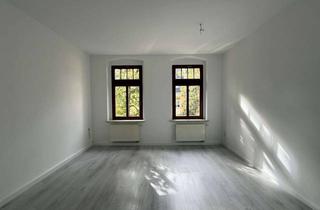Wohnung mieten in Lassallestraße 61, 08058 Zwickau, Helle Altbauwohnung mit zwei Zimmern in zentraler Lage