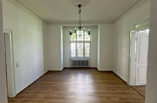 Wohnung mieten in 38350 Helmstedt, Schöne Altbau-4-Zimmer-Wohnung in Dreiparteienhaus