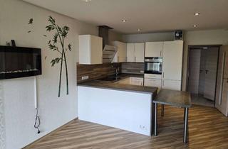 Wohnung mieten in 99610 Sömmerda, Gepflegte 4-Zimmer-Wohnung am GutsMuthsPlatz – mit verglaster Loggia, Balkon-PV & Top-Lage!