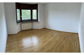 Wohnung mieten in 72762 Reutlingen, Lichtdurchflutete 3.5-Zimmer-EG-Wohnung mit Garten, Terrasse & EBK in zentraler Lage
