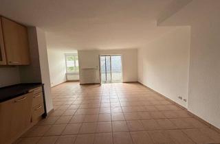 Wohnung mieten in Ball 13a, 51429 Bergisch Gladbach, Frisch renovierte 2-Zimmer-Wohnung mit Balkon und PKW-Stellplatz im Zentrum von Herkenrath