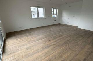 Wohnung mieten in Szamotuly-Straße 17, 64521 Groß-Gerau, 3-Zimmer-Wohnung mit Balkon in Groß-Gerau