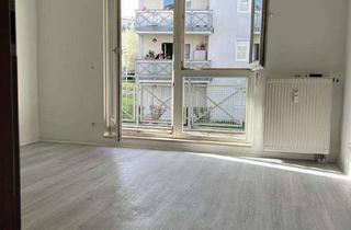 Wohnung mieten in Lobensteiner Straße, 71229 Leonberg, Schöne helle 2-Zimmer Wohnung mit Balkon, zentrumsnah