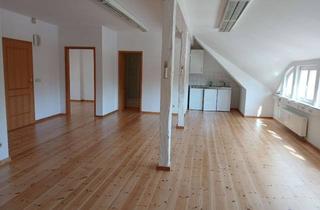 Wohnung mieten in Karl-Marx-Straße 32, 16816 Neuruppin, Geräumige & lichtdurchflutete 3-Zimmer-Wohnung. 1A-Lage im Herzen von Neuruppin!