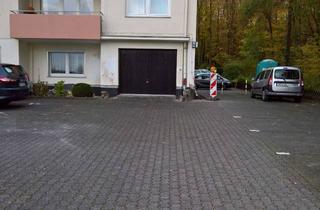 Garagen mieten in 61350 Bad Homburg, Große Einzelgarage mit elektrischem Tor in Bad Homburg
