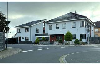 Haus kaufen in 53881 Euskirchen, Zwei Häuser auf einem Grundstück: 2 freistehende Einfamilienhäuser (Bj. 2019), Verkauf nur zusammen